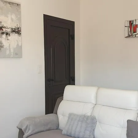 Tres Bel Appartement,proche Et Centre Ville.