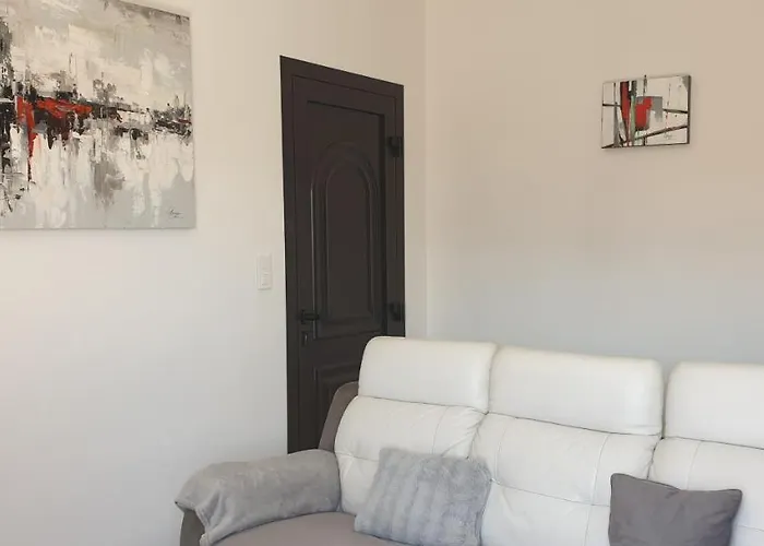 Très Bel Appartement,proche Et Centre Ville.